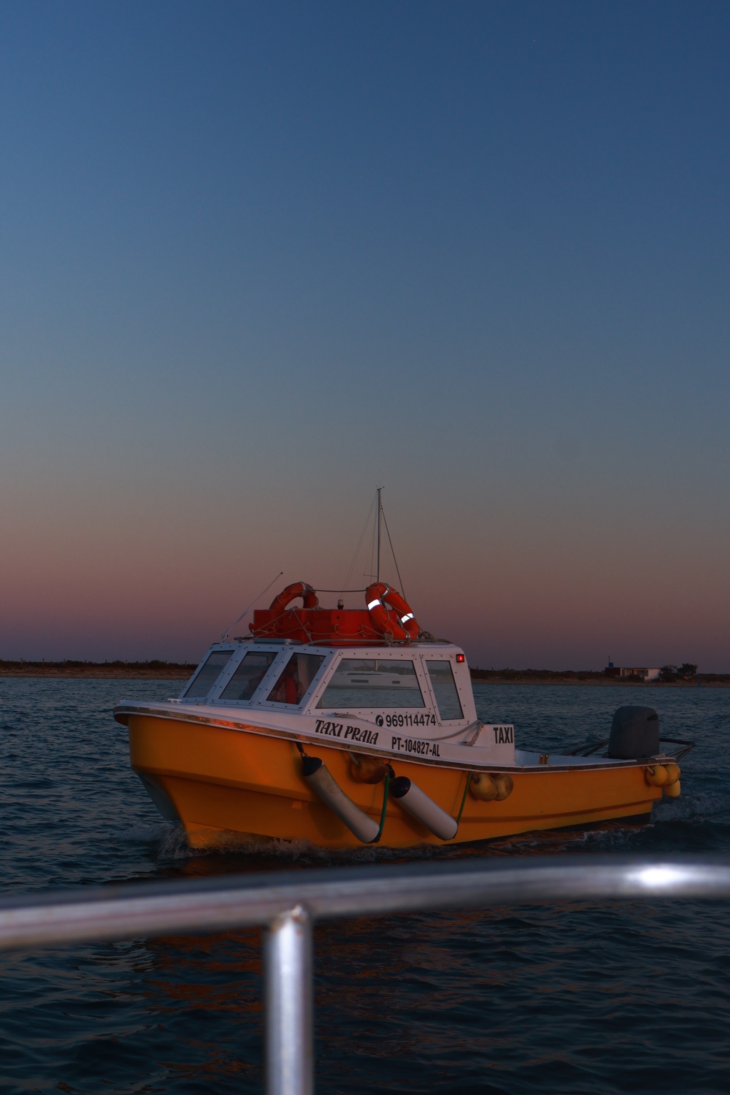 Barco Algarve Formosa Tour ao pôr do sol